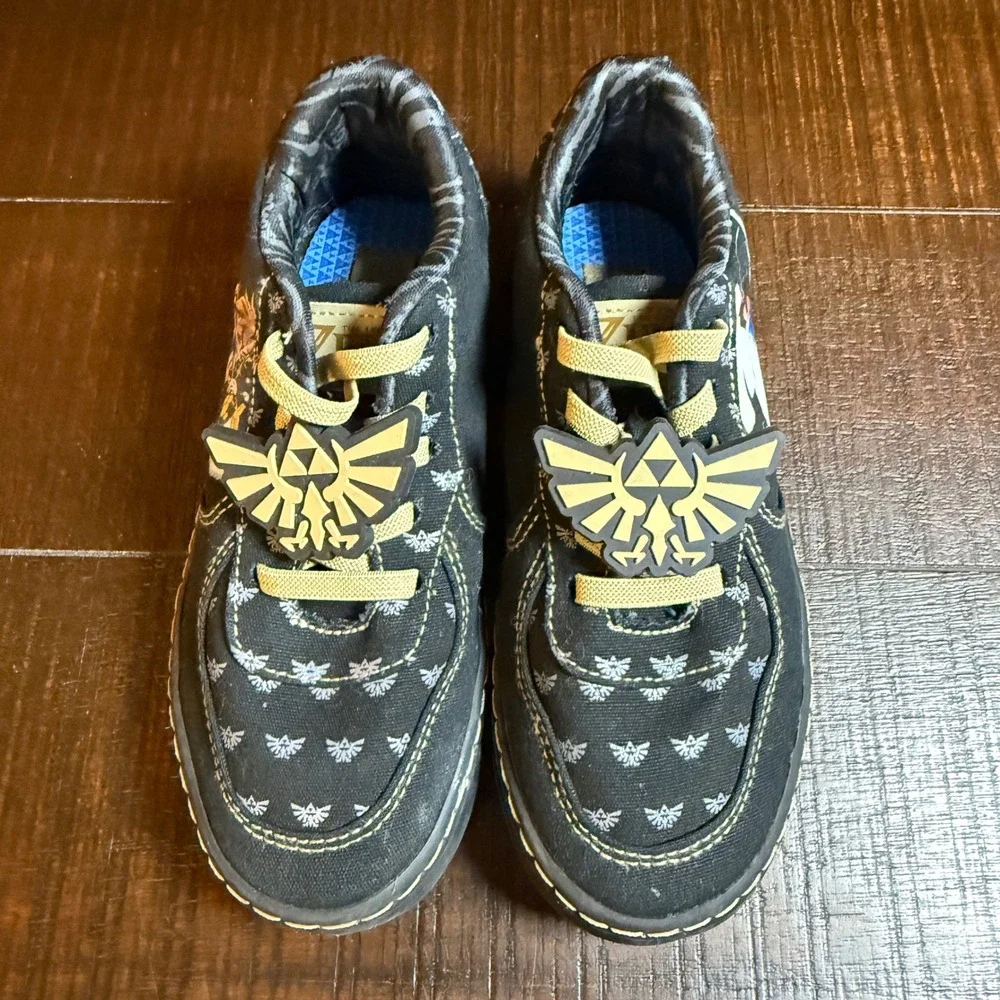 Ground Up Nintendo Legend of Zelda Link Breath of the Wild Kids Shoes Size 13